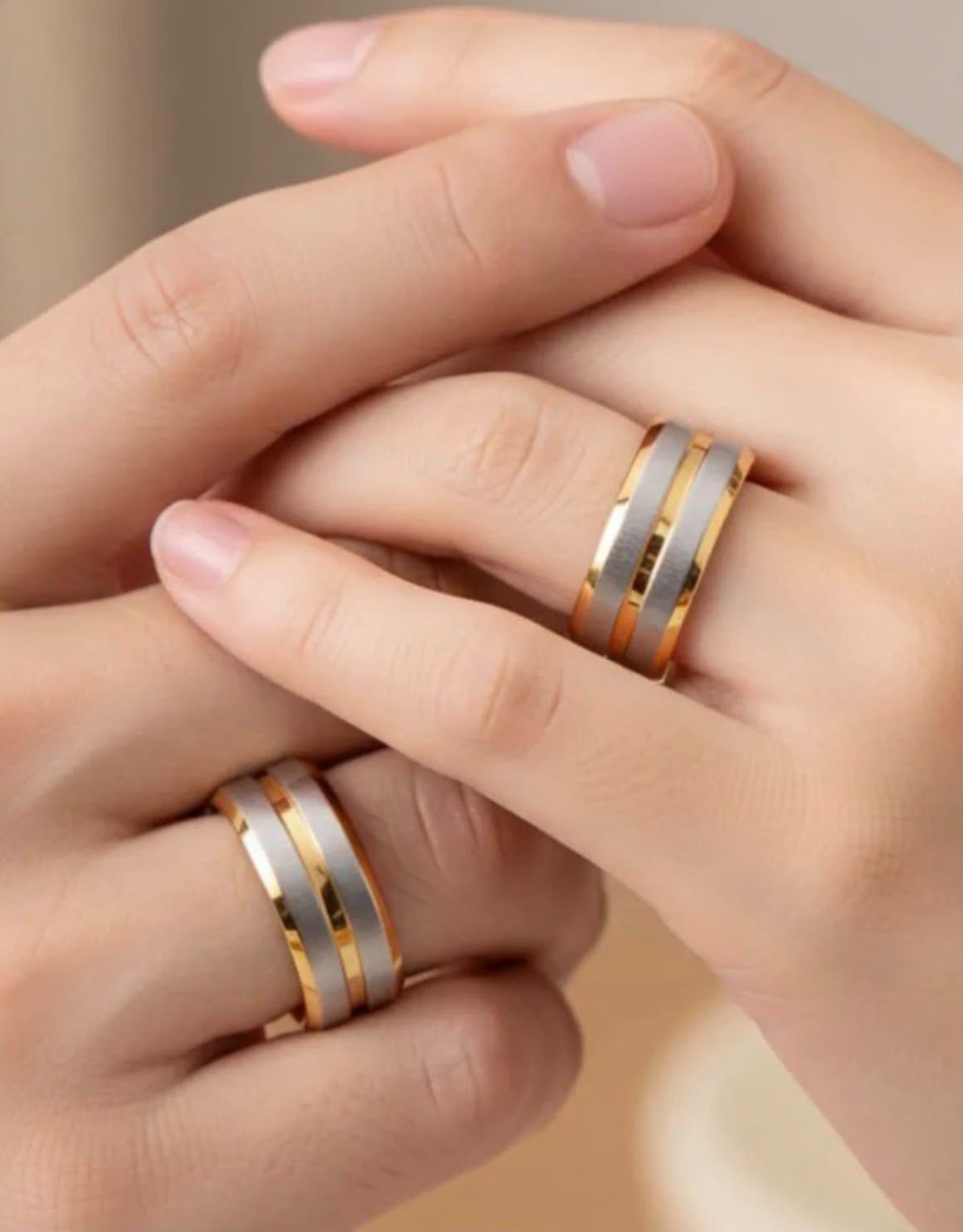 Aliança Prata com dourado 6mm. garantia vitalícia